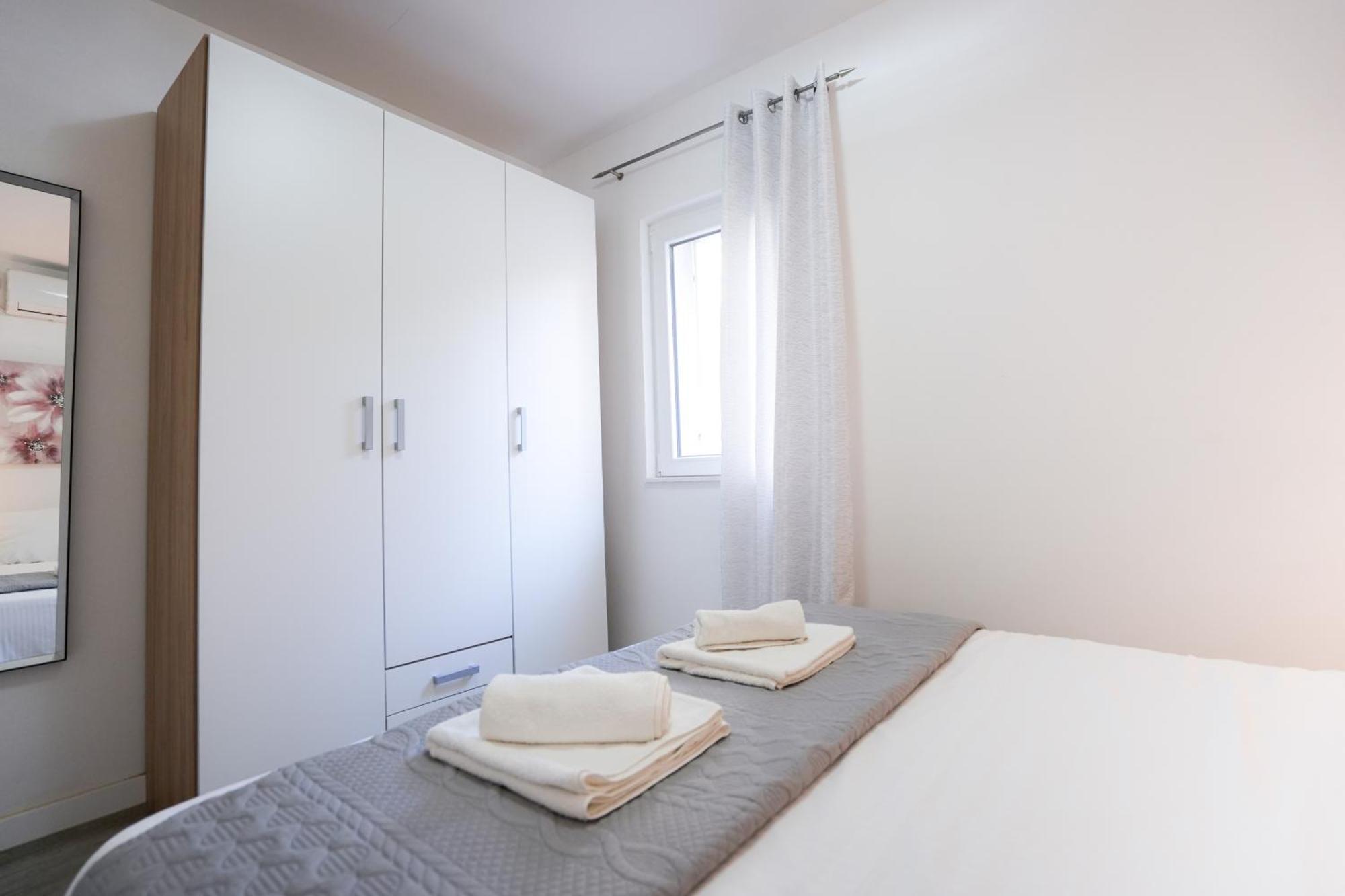 Apartment Kaya Prime Location In Old Town 자다르 외부 사진